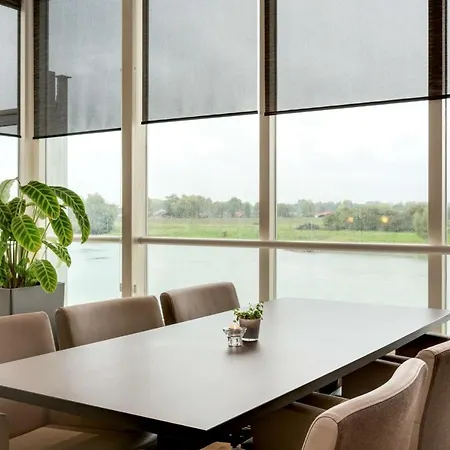 Nh Rijnhotel ホテル 4*