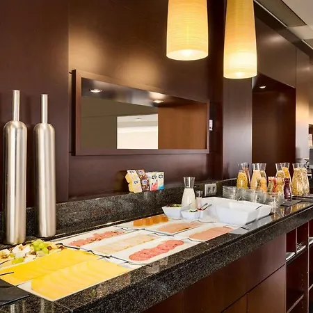 Nh Rijnhotel 4*