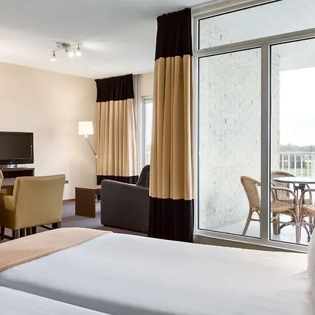 Nh Rijnhotel Hotel 4*