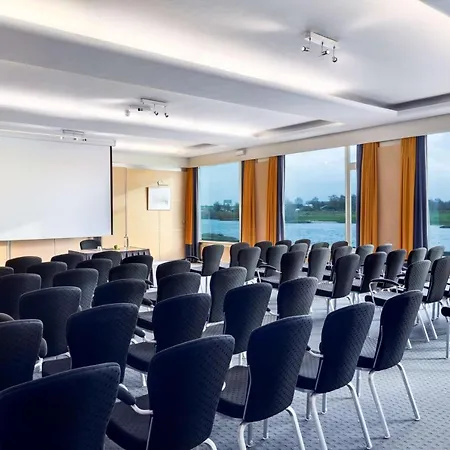 מלון Nh Rijnhotel ארנהיים