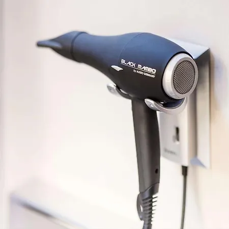 מלון Nh Rijnhotel 4*