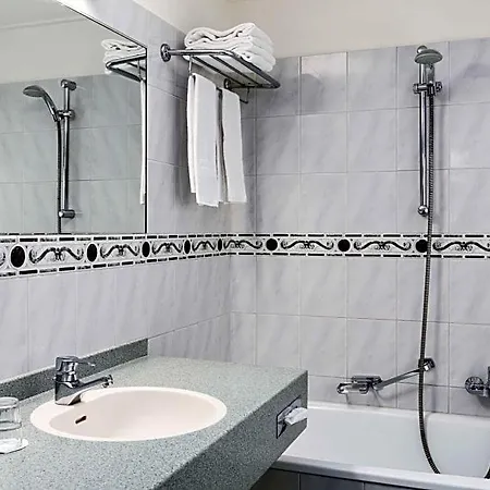Nh Rijnhotel Hotel
