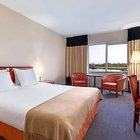 Nh Rijnhotel ホテル