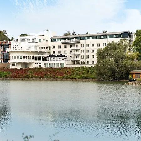 Отель Nh Rijnhotel Арнем