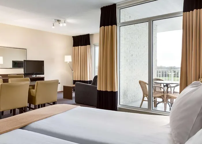 Nh Rijnhotel Hotel 4*